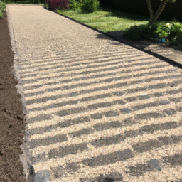 Aménager des allées et chemins pour encourager une transition en douceur entre les espaces extérieurs Pont-Sainte-Maxence